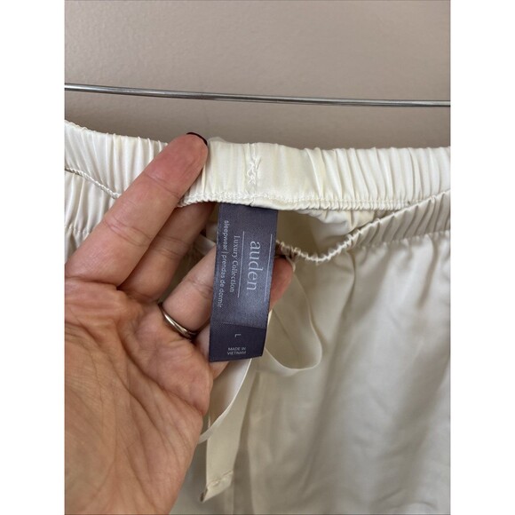Auden Luxury Collection Satin Pajama Shorts Cream Large - Picture 5 of 6